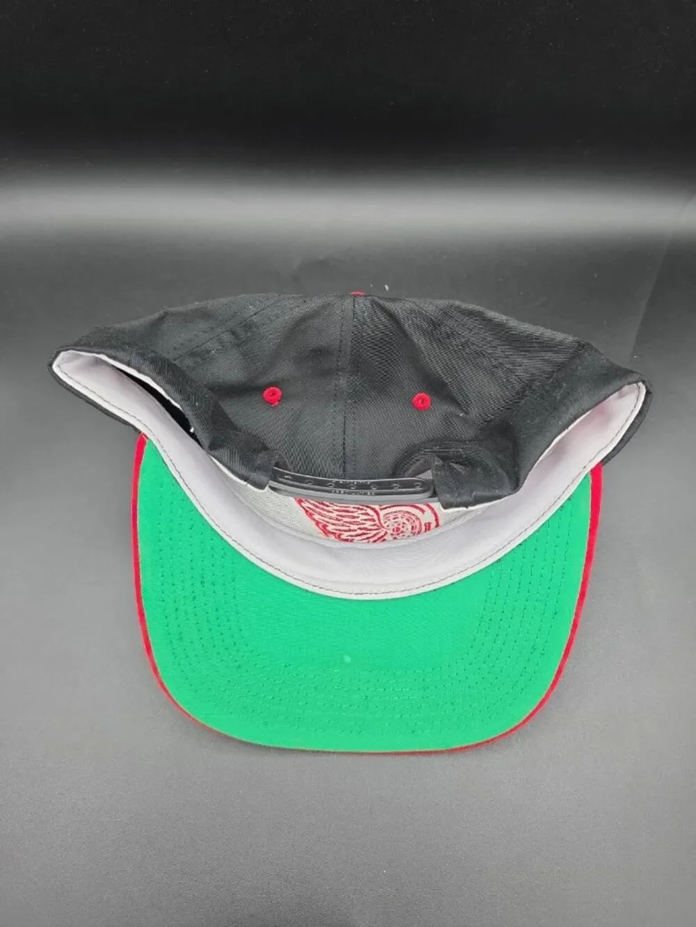 Vintage Sports Specialties Detroit Red Wings Plain Logo Snapback Amazing Conditi